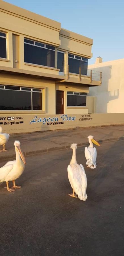 Appartamento Lagoon View Self Catering Walvis Bay Esterno foto