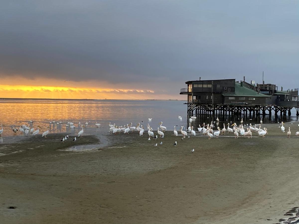 Appartamento Lagoon View Self Catering Walvis Bay Esterno foto