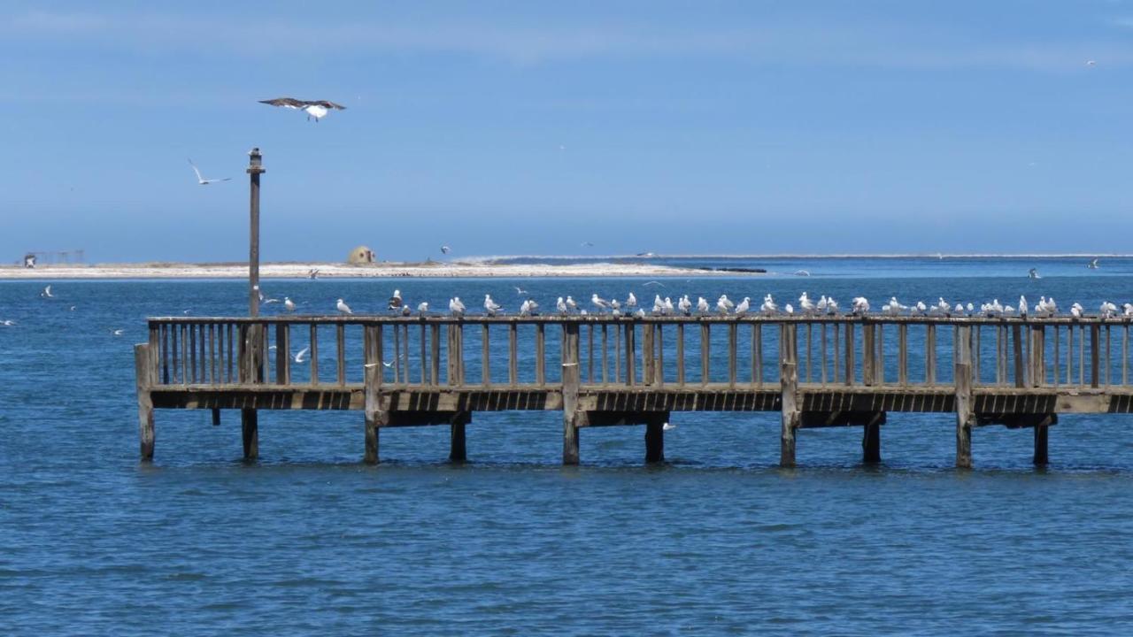 Appartamento Lagoon View Self Catering Walvis Bay Esterno foto