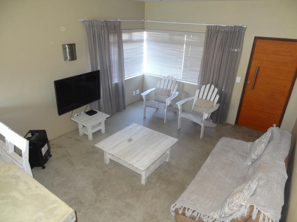 Appartamento Lagoon View Self Catering Walvis Bay Esterno foto